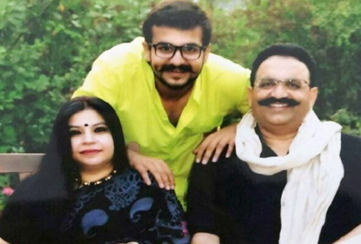 Mukhtar Ansari : Possession of government land, then the rent collected from the government itself