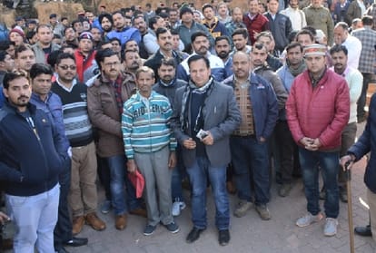 people demonstration in front of dharamshala assembly gate