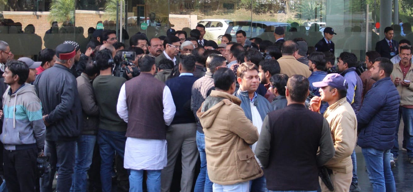 uttarakhand police alert on jignesh mevani visit news