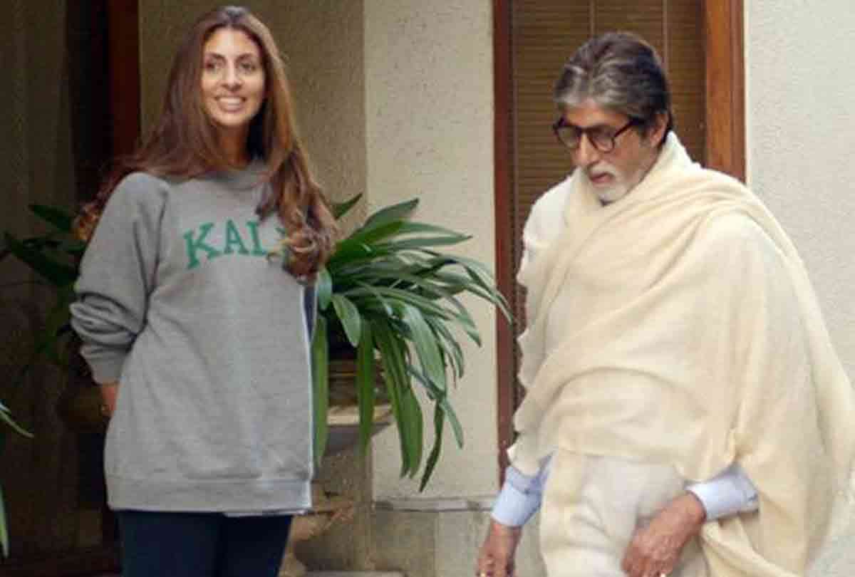 amitabh bachchan shared photos with his daughter shweta nanda