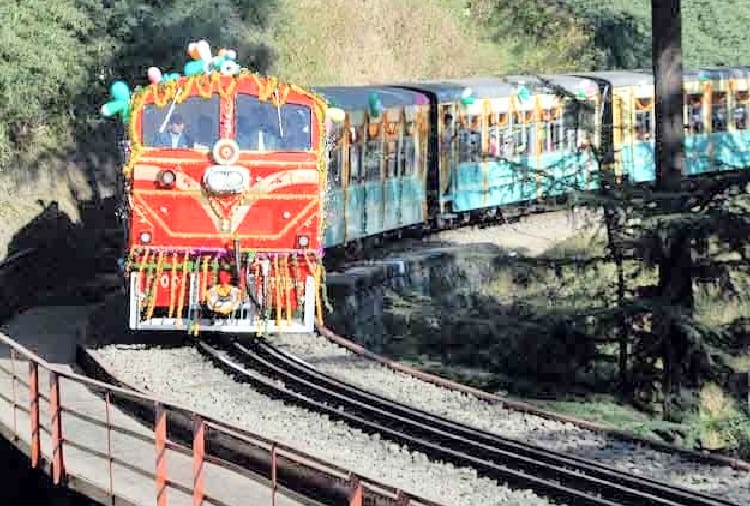होली में दिल्ली आना-जाना हुआ आसान