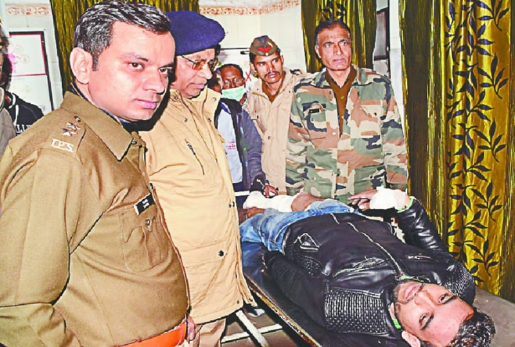Live encounter in film genre, the officer shot the crook, see photos