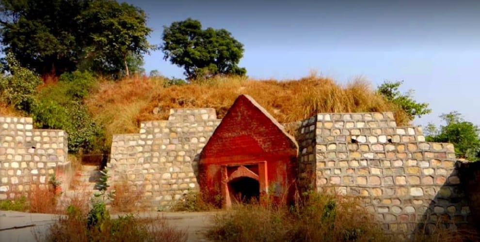 Lakshagriha to be renovated from 24 lakh, ASI team reached Baghpat