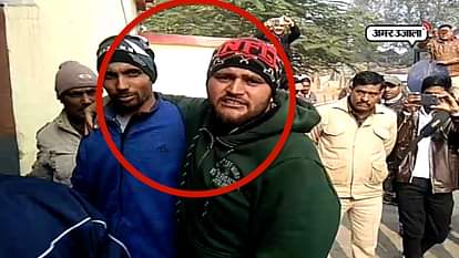 one lakh bounty badmaash aditya surrender in bijnour court