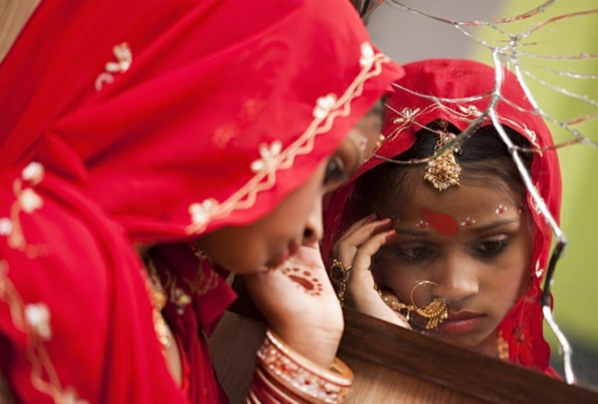 delhi women commission sent notice to collectors
