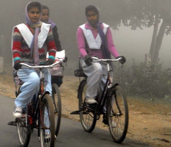 No relief from cold waves, temp falls to 3.4 degree