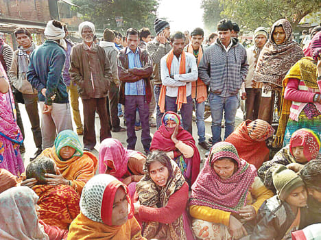 Villagers put a stop to the assassination of the Prime Minister