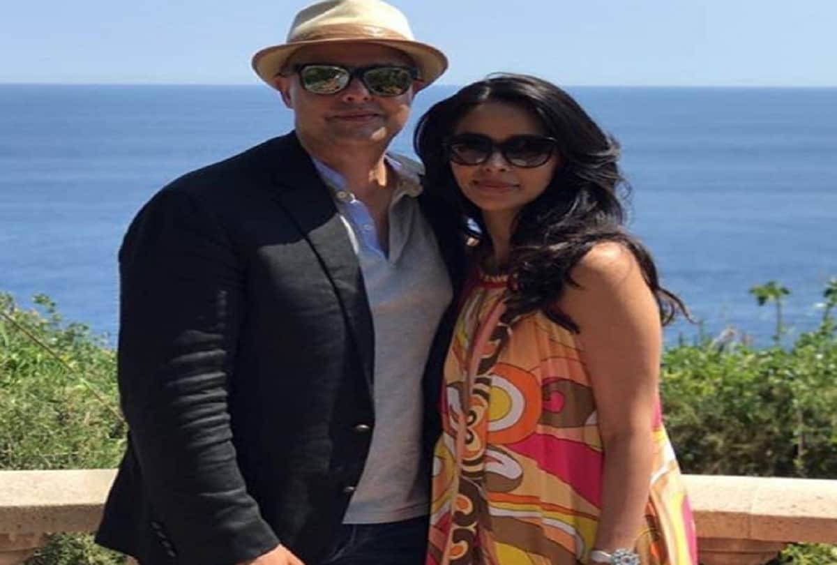 mallika sherawat backless dress video viral