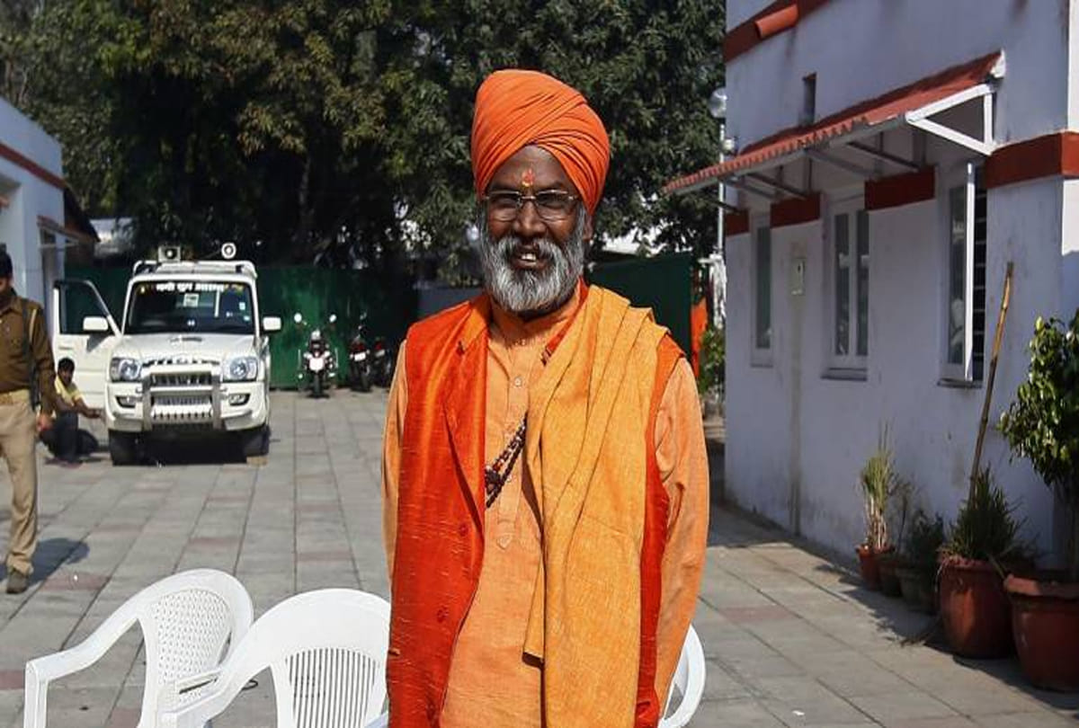 sakshi maharaj statement about akhilesh