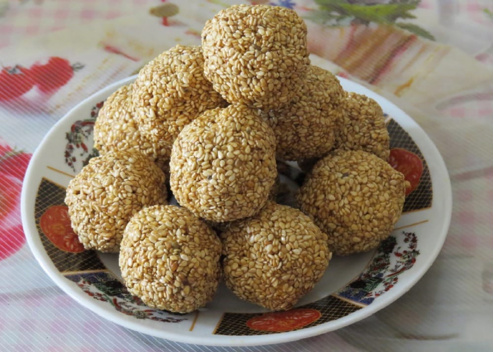 Touching Sesame til or eating khichdi is prohibited or not on Makar Sankranti due to Sunday