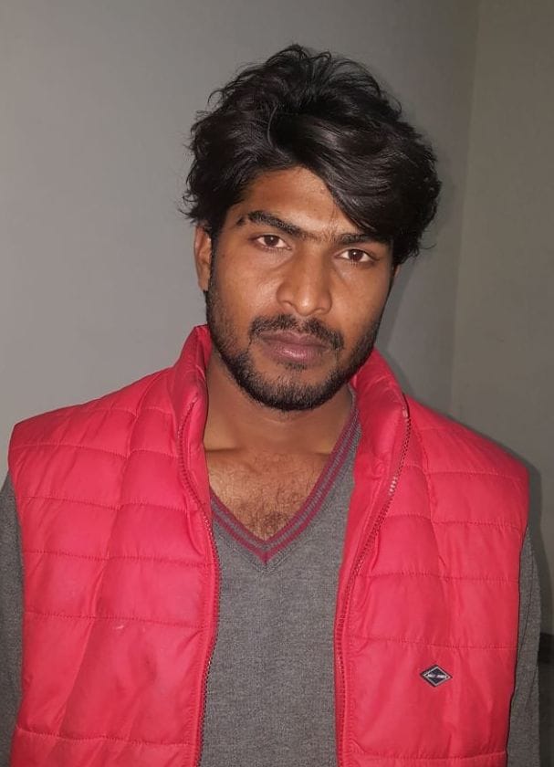 etah district panchayt member arrested with revolver