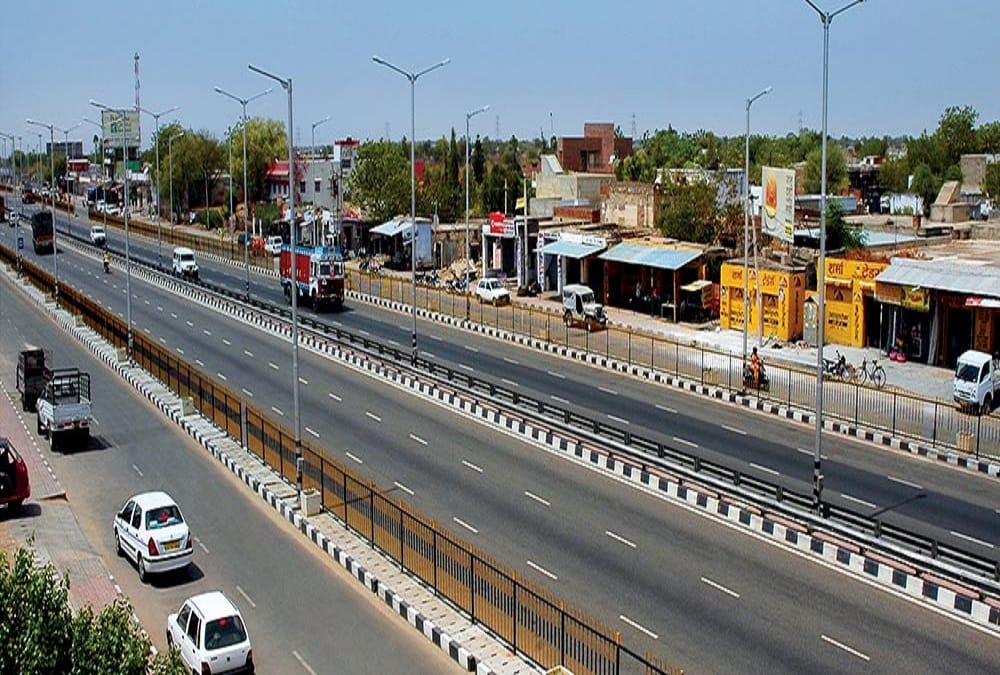 about 7 U Turn made on Delhi Meerut Highway in ghaziabad