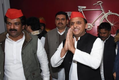 ex mla of bjp and bsp joined samajwadi party