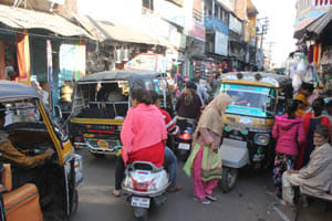 gwalior road crossing jhansi