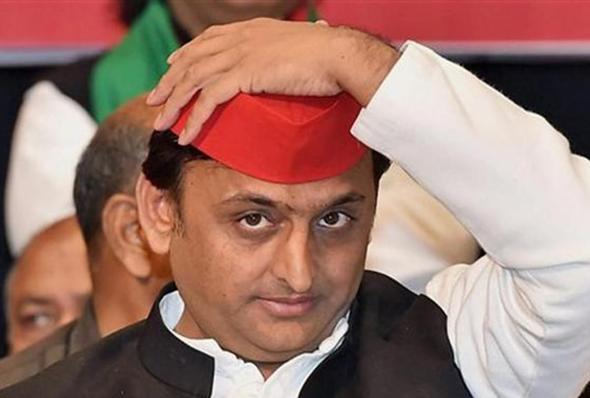 Akhilesh welcome to leaders who joined SP