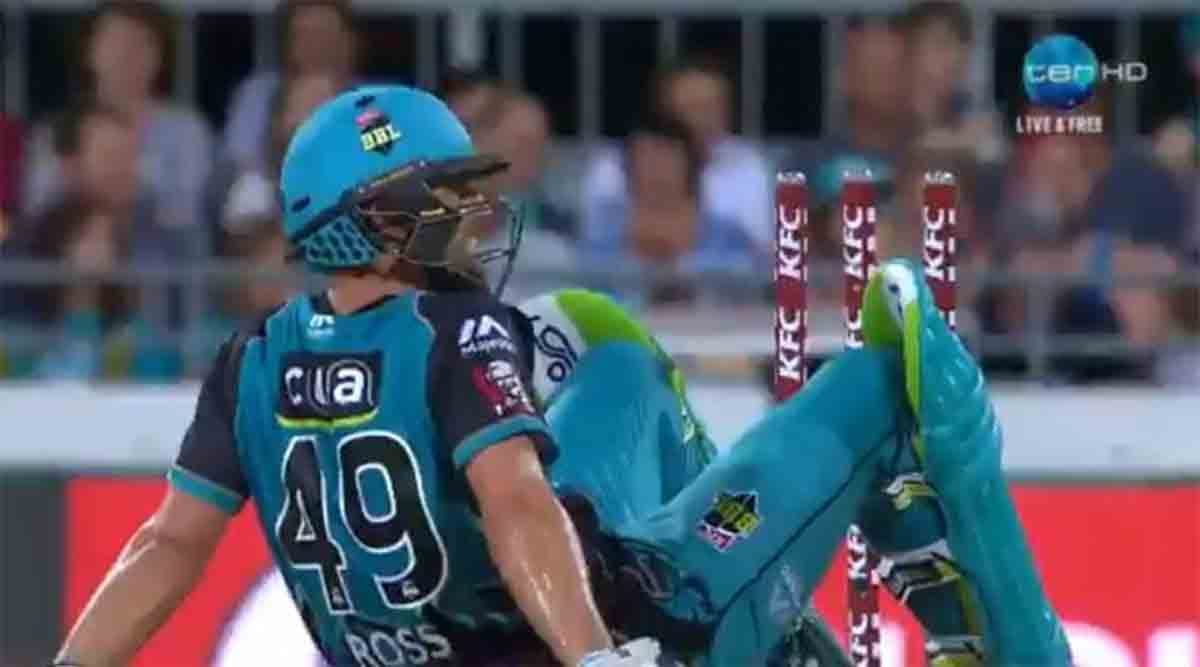 Australian batsman alex ross dismssed for obstructing the field in BBL