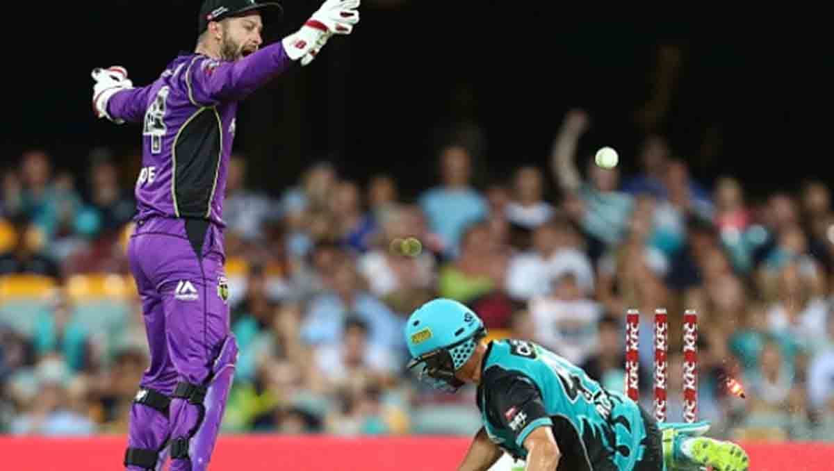Australian batsman alex ross dismssed for obstructing the field in BBL