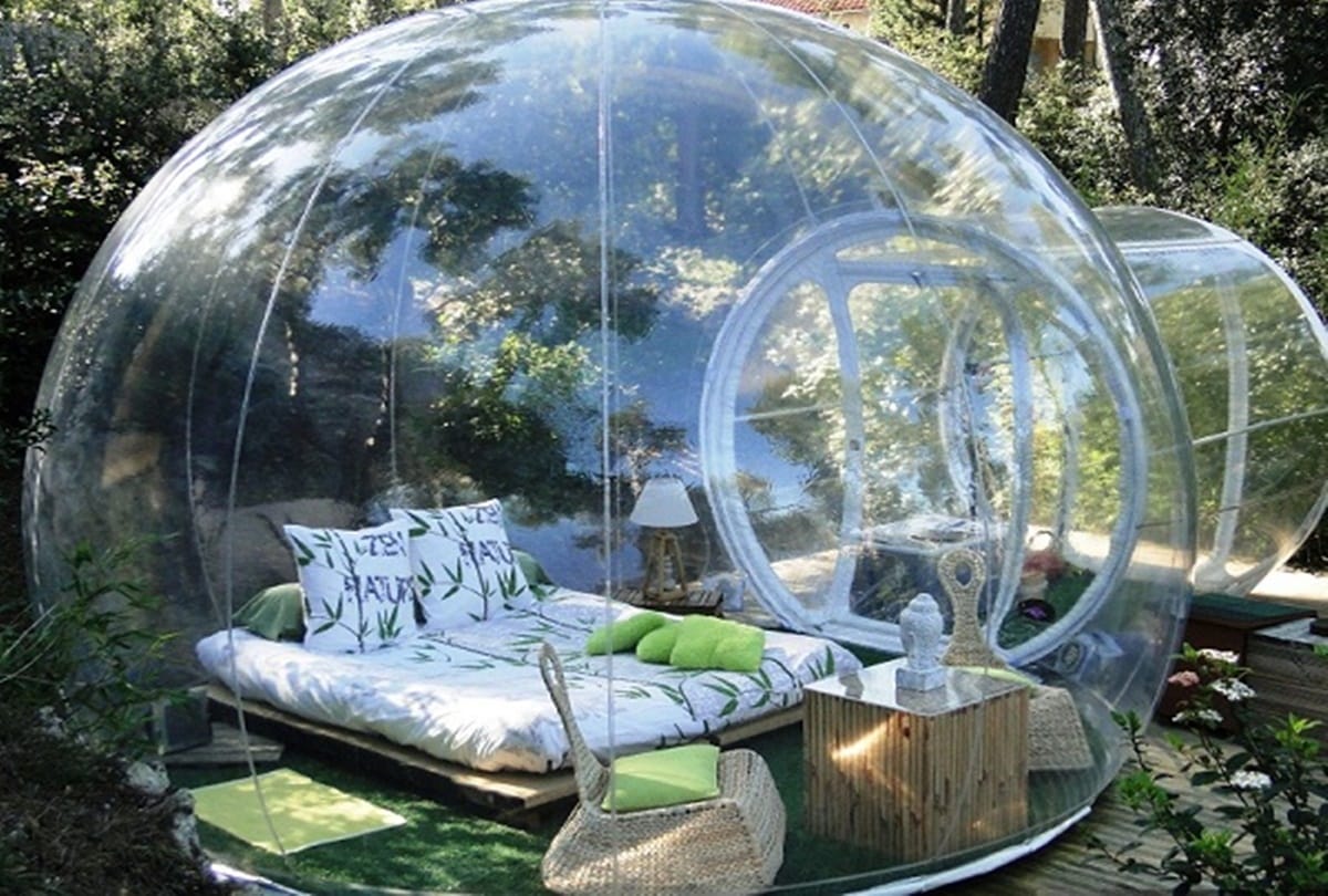 this bubble hotel will give you the awesome experience to sleep under the stars