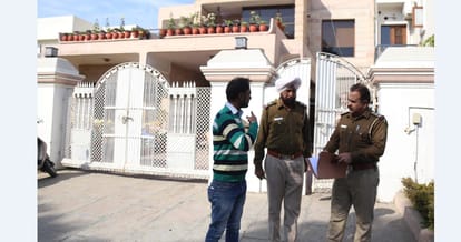 Armed men barge into Chandigarh house, loot jewellery and cash