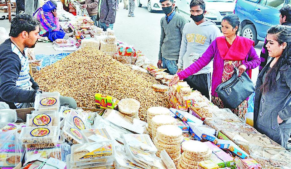लोहड़ी के रंग में रंग गई छोटी काशी मंडी