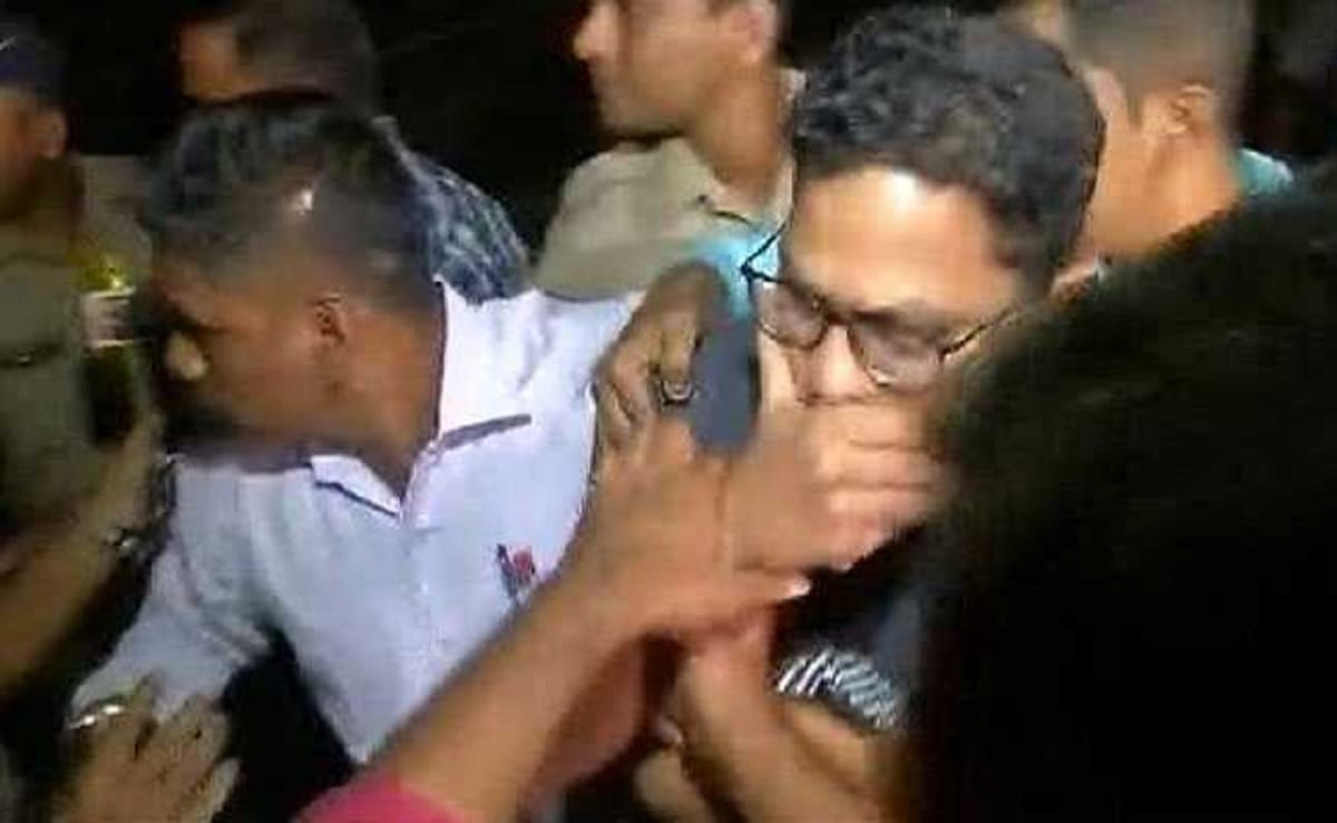 Mumbai Kamala Mills: Third accused owner of 1 Above Pub been arrested