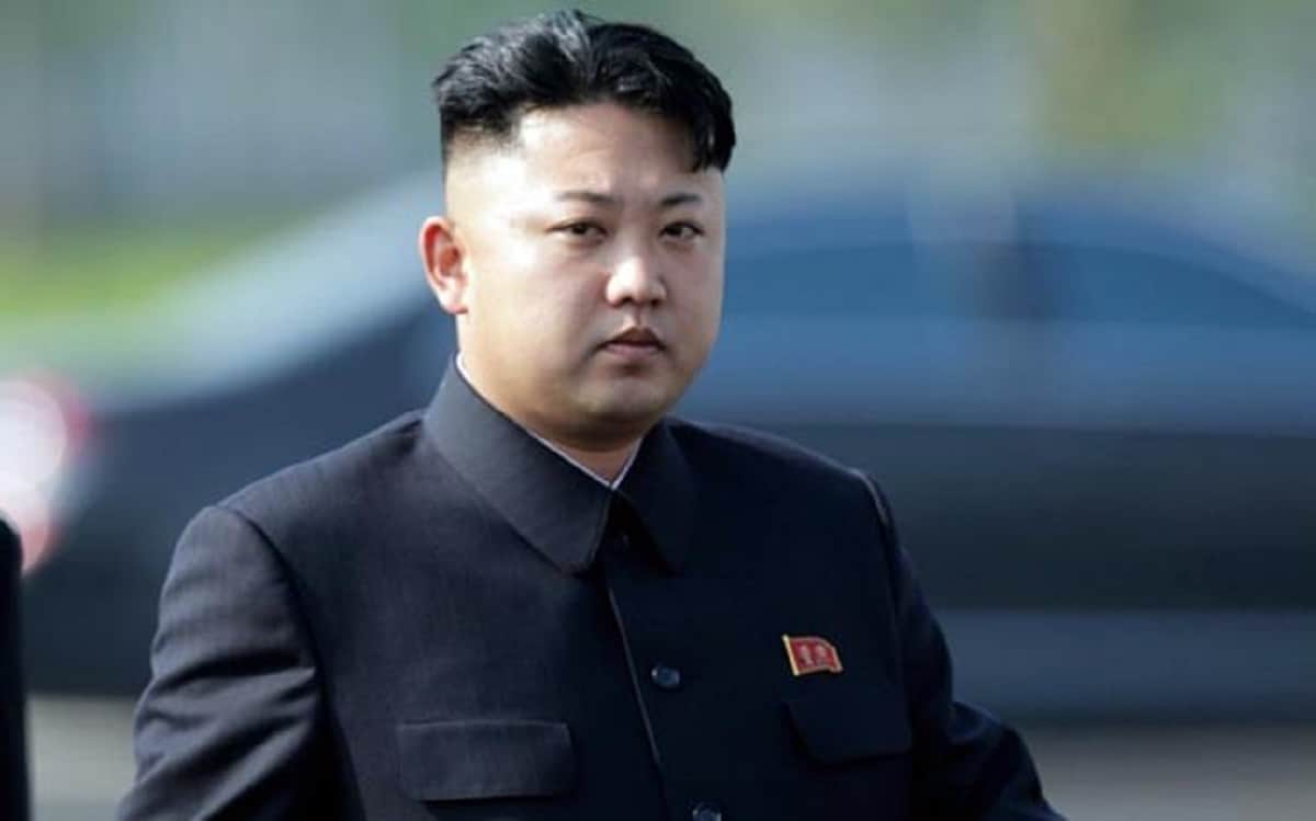 know why Kim Jong Un came Singapore with his personal toilet