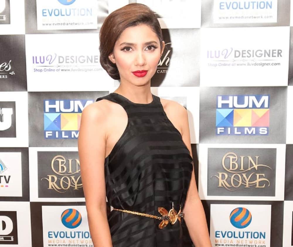 Mahira Khan gives Retort to trolls over connect her with Ranbir Kapoor