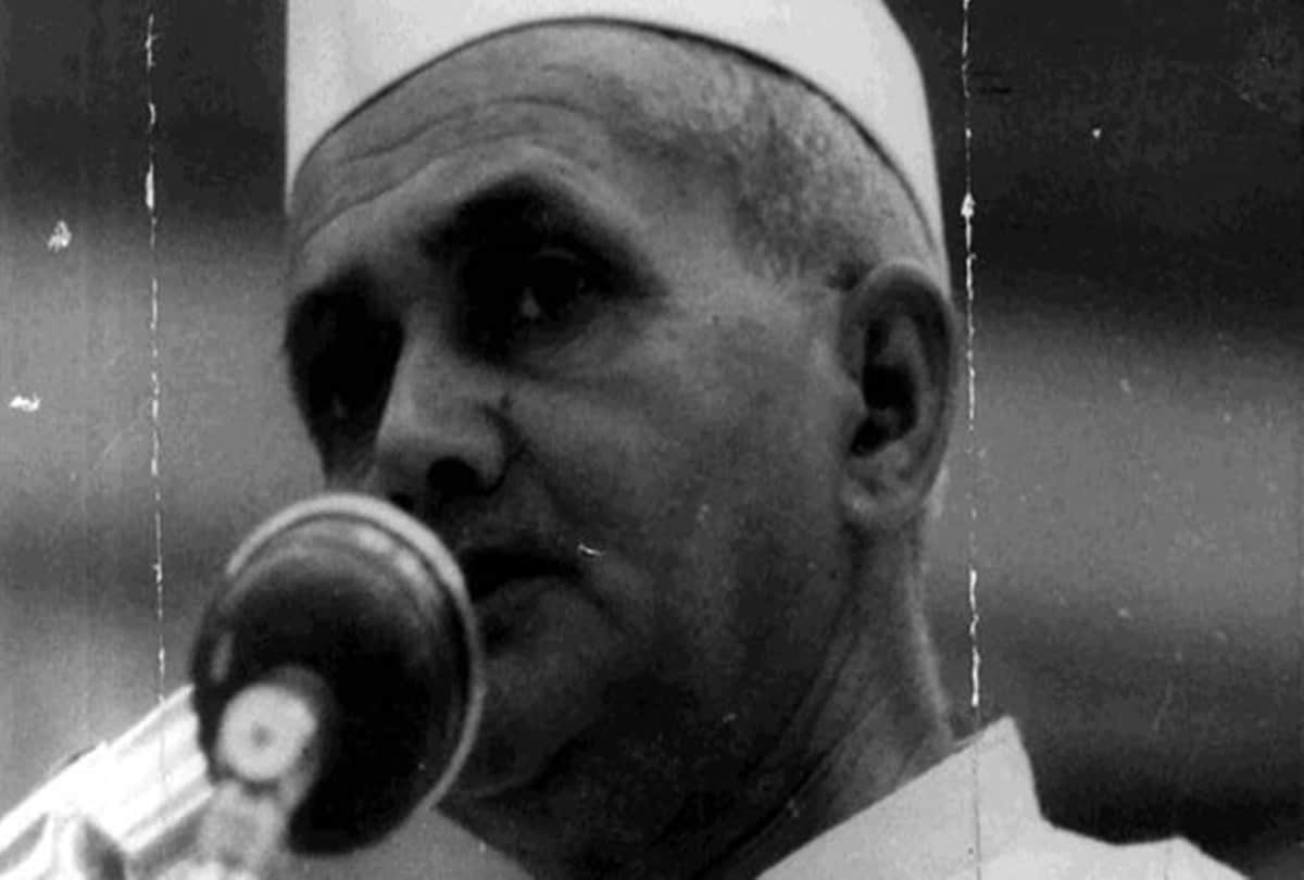 Naseeruddin Shah, Mithun Chakraborty To Star In Lal Bahadur Shastri Biopic