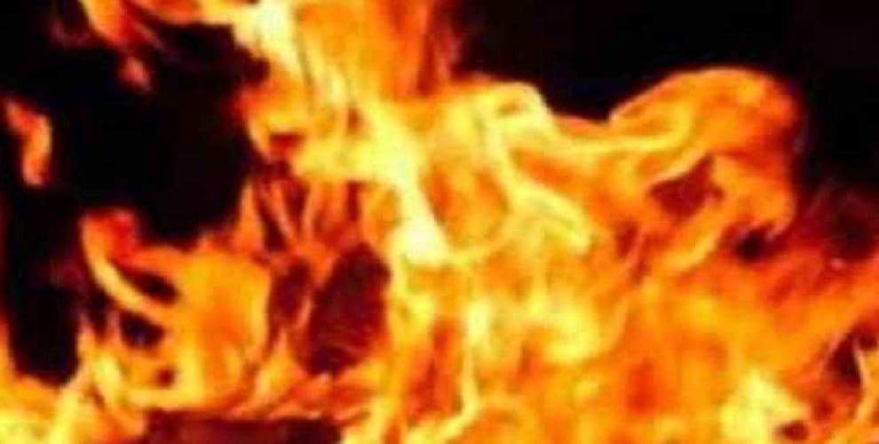 Young Man sets himself on fire In Firozabad