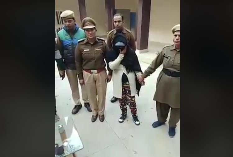 After making physical relation, demanded 20 lakhs from businessman