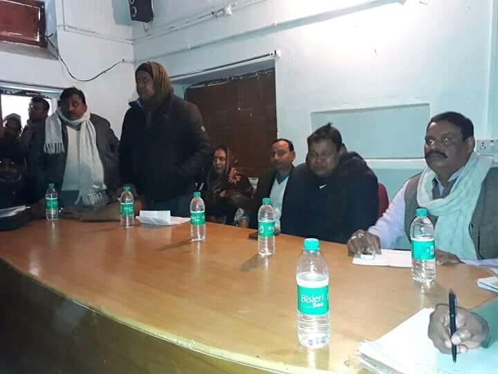 अव्यवस्थाओं के बीच हुई क्षेत्र पंचायत की बैठक