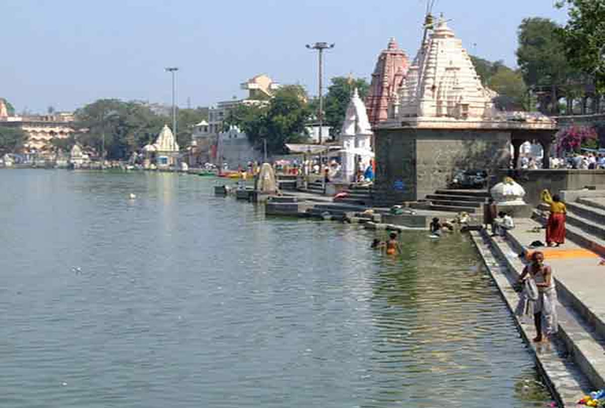 thearsty chitrakoot situated on the bank of River Mandakini