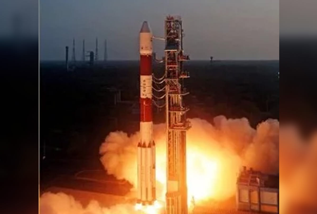 ISRO cartosat-2 will play important role with eye on Pakistan and china movements