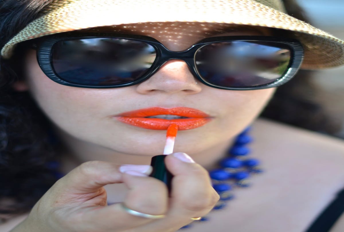  your lipstick shade says about your nature and behaviour