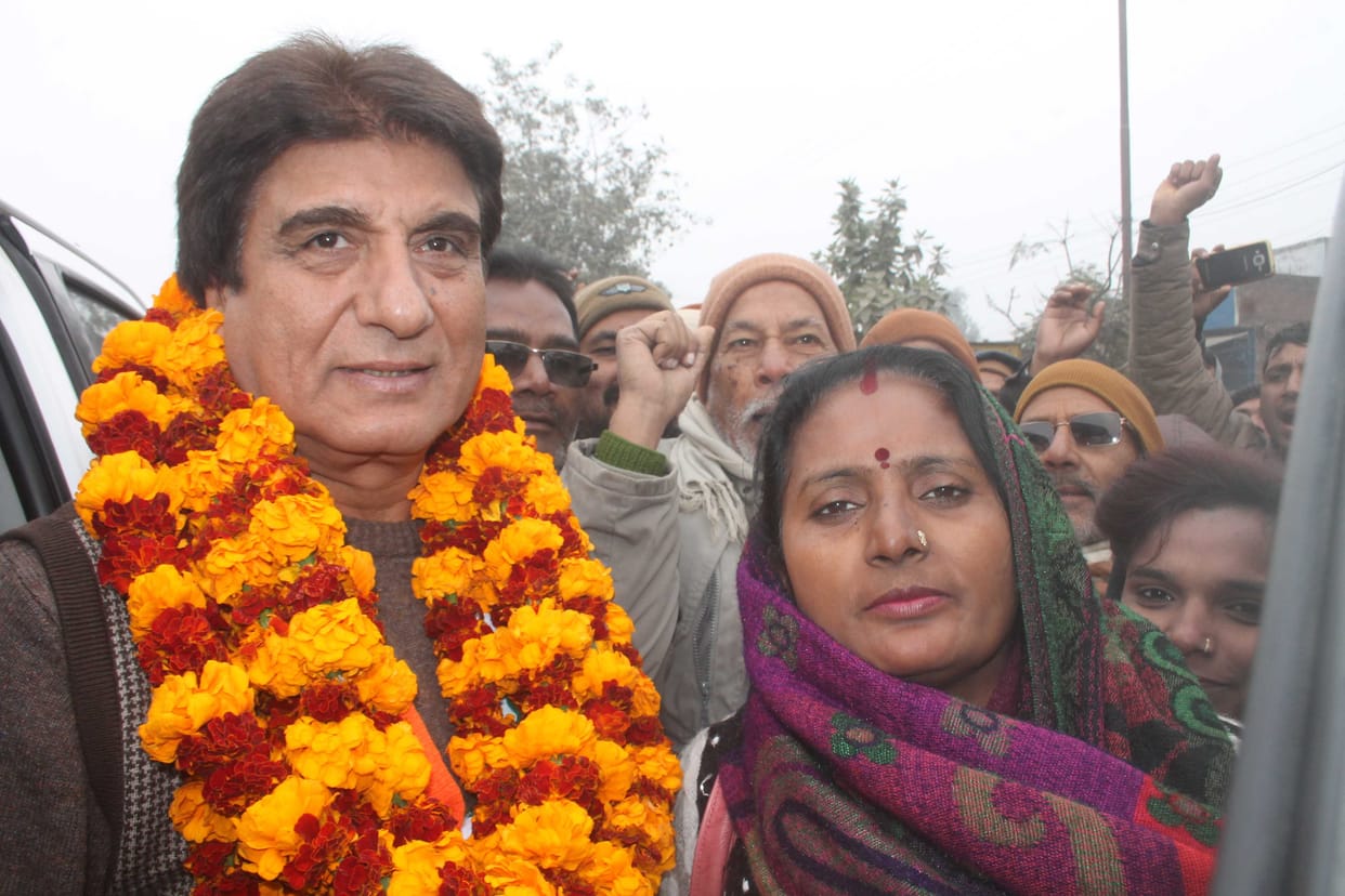 boat of bjp get dipped modi-yogi, says raj babbar