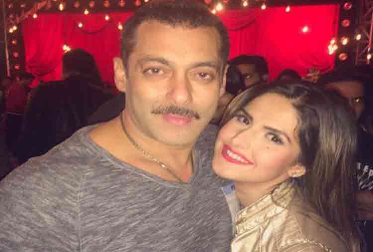 zareen khan got aggresive about salman khan reaction on her bold scenes
