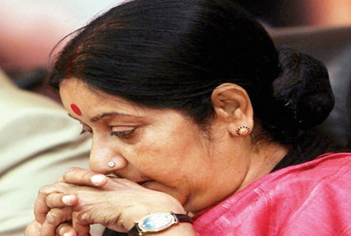  Sushma Swaraj help indian woman stranded on Kualalumpur airport with her son body