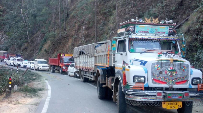 Passengers get disturbed by frequent jam