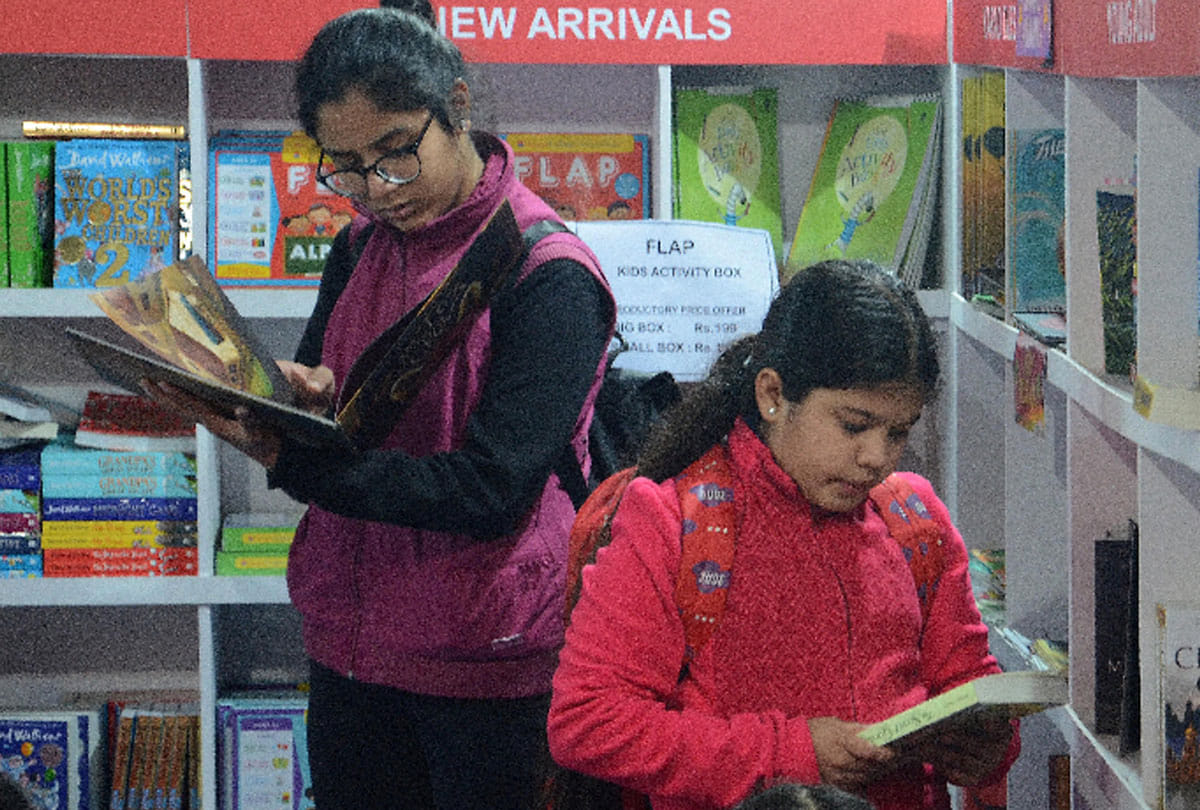 books are available on seventy percent discount in Delhi world book fair 2018 