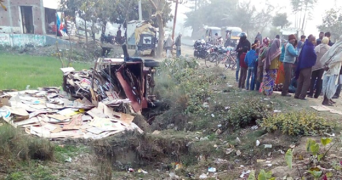 कार और पिकअप में टक्कर, छह घायल