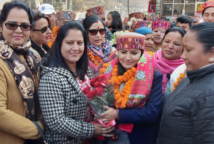 international skiing champion aanchal thakur struggle story