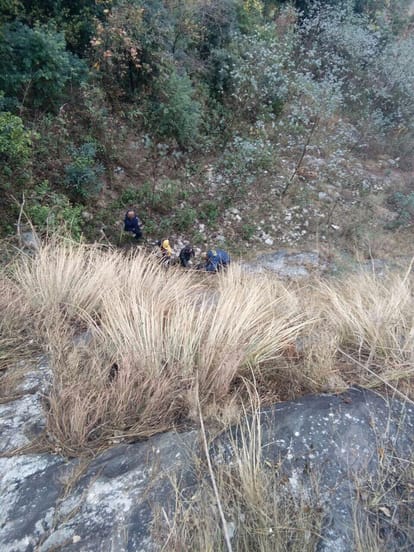 Truck accident in tehri three people killed
