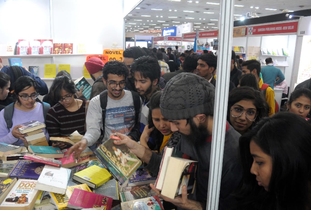 world book fair: children and old readers showed interest in books on weekend