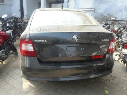 agra police arrested smugglers 