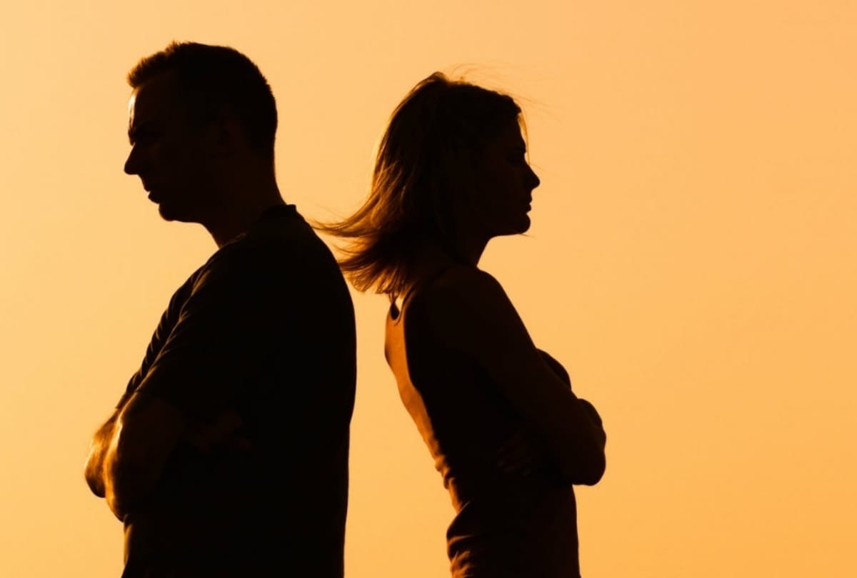 social sites are the reason behind the broken relationship of husband and wife