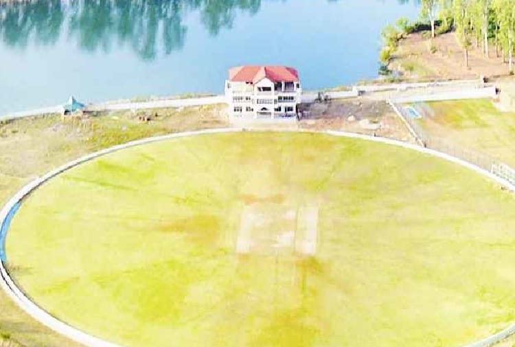 seven match of ranji cricket trophy will played at bilaspur