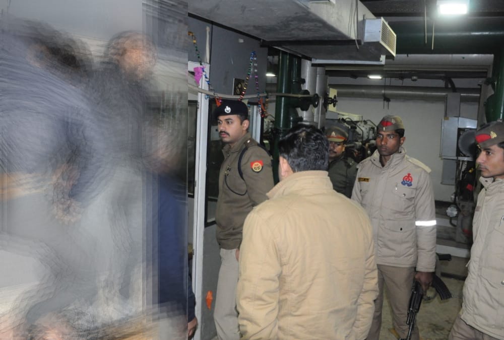 four people died due to Suffocation