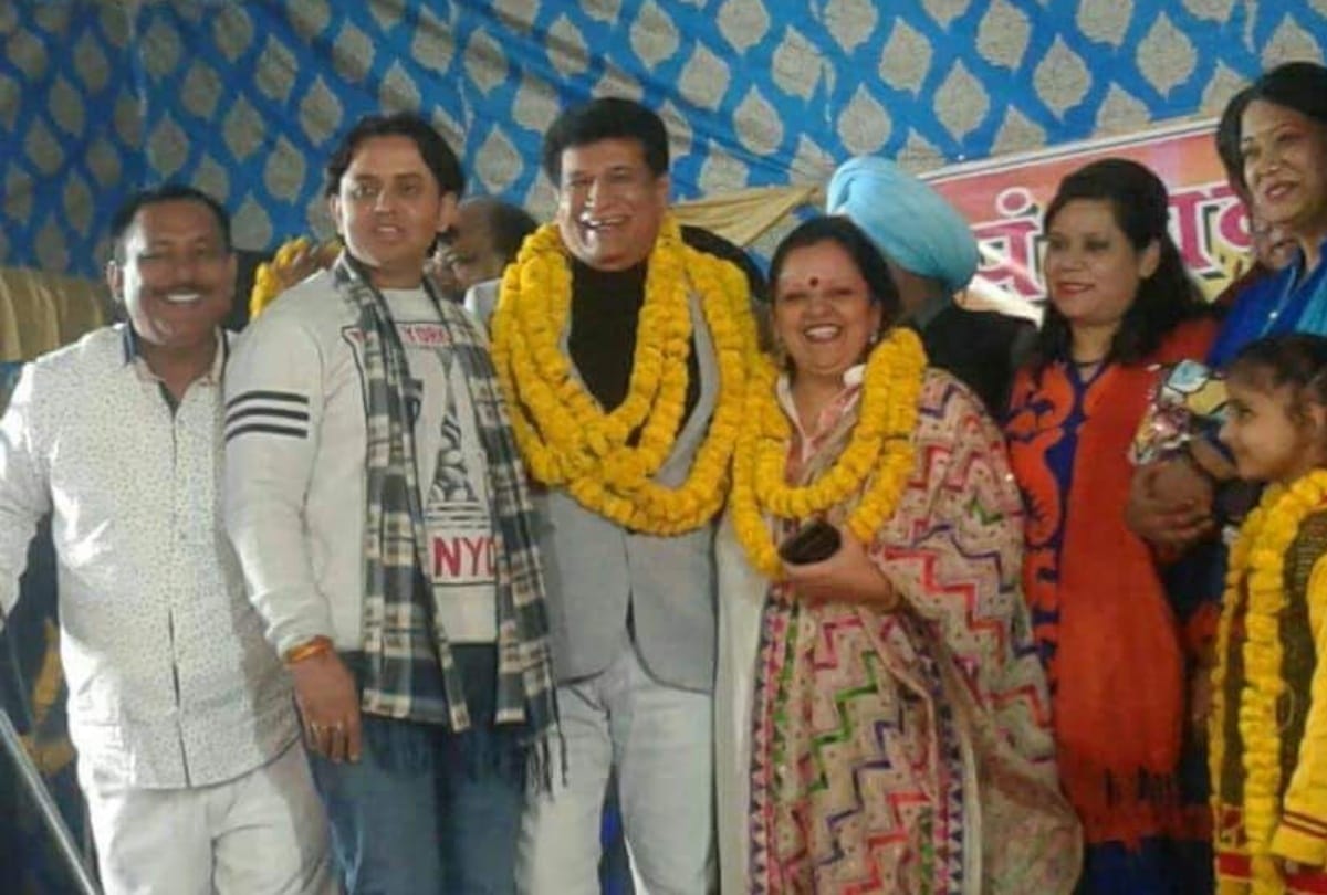 punjabi community enjoyed on the songs of general mann singer