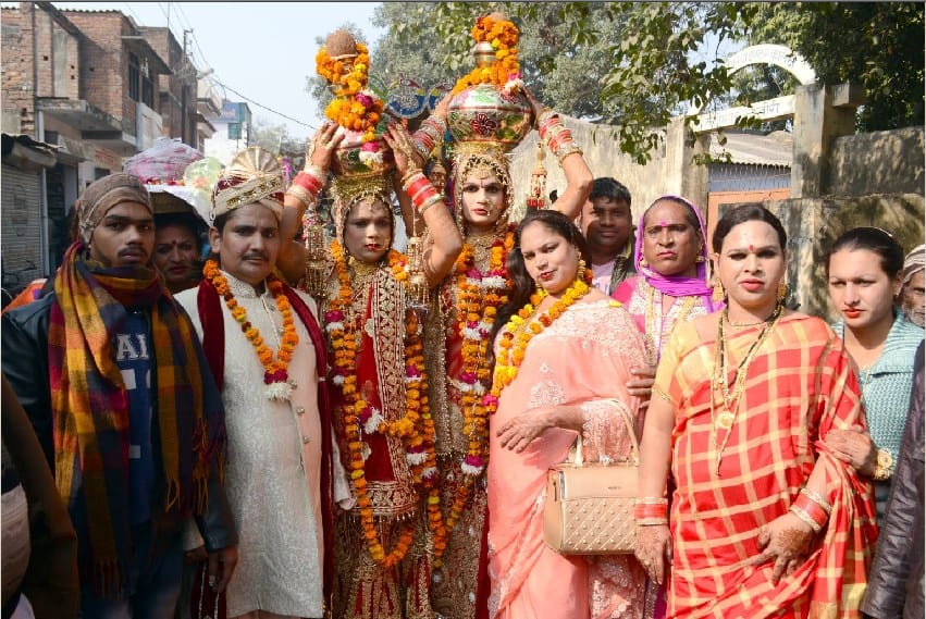 Eunuchs takes out shobha yatra 