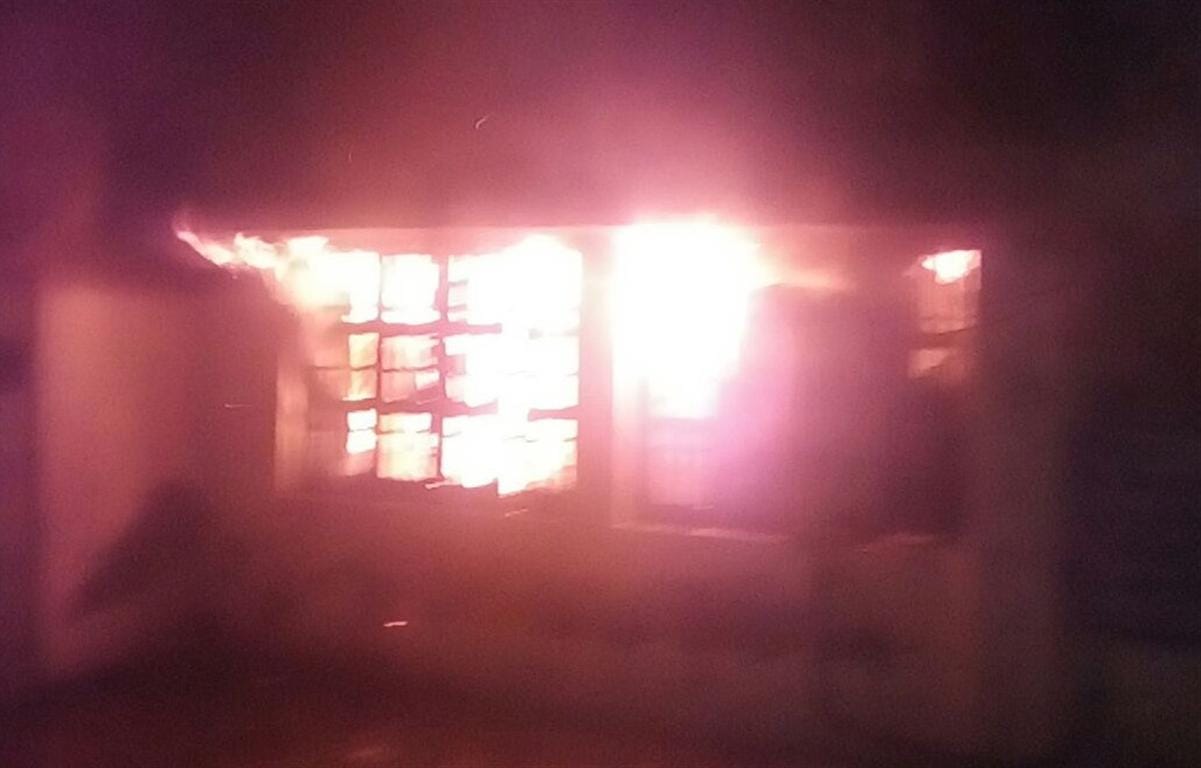 elderly burns to death